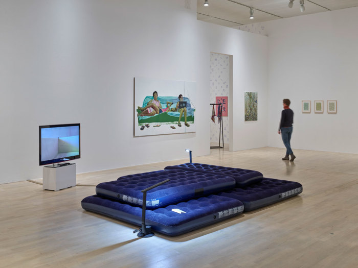 Installation view Planet 58-Absolvent_innen der Kunstakademie Düsseldorf 2018, K21 STÄNDEHAUS- Düsseldorf, 2019, Courtesy Kunstsammlung Nordrhein-Westfalen