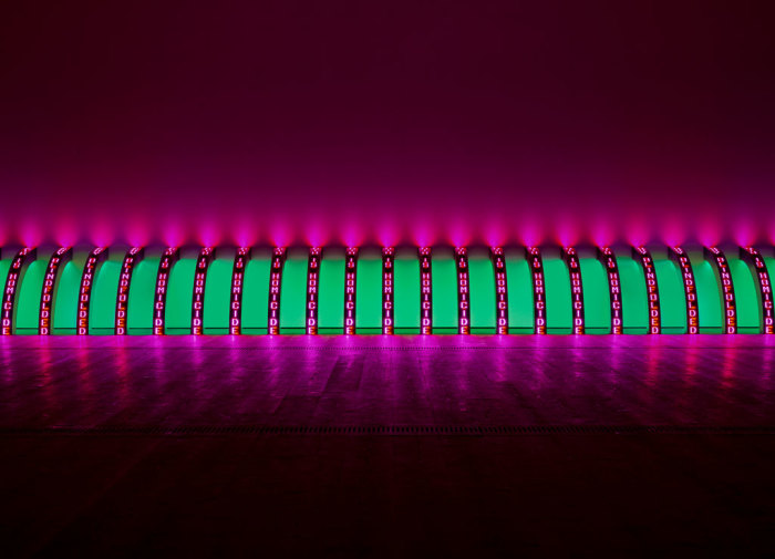 Jenny Holzer, Purple, 2008, 20 LED signs with blue, green, red & white diodes, Each element: 148.1 x 13.3 x 14.8 cm, Text: U.S. government documents, Courtesy the artist, © 2019 Jenny Holzer, member Artists Rights Society (ARS), NY / VEGAP Photo: Collin LaFleche
