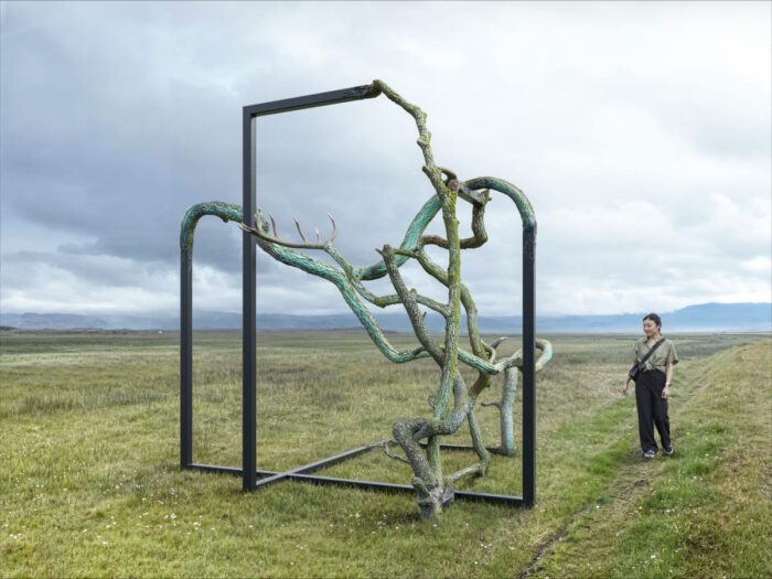 Alicja Kwade, Archibont, © Alicja Kwade, Courtesy the artist and i8 Gallery