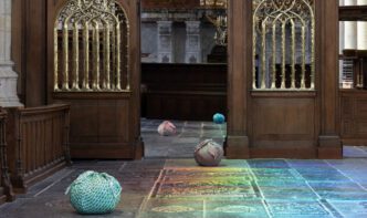 Kimsooja, To Breathe – Mokum, Exhibiton view Oude Kerk Amsterdam, 2025, courtesy Kimsooja Studio and Oude Kerk