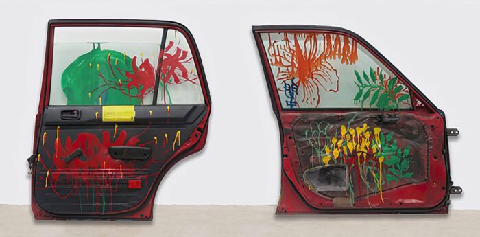 Kongkee, Left: BE A BETTER PERSON, 2018, Right: NEVER BE REGRETTED, 2018, Enamel paint, acrylic paint on readymade taxi door, H114×W120×D17cm, H112×W107×D17cm, set of two, collection of the artist, © Kongkee Image courtesy of the artist, gdm & 21st Century Museum of Contemporary Art Kanazawa