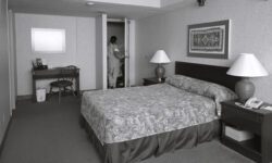 Jeff_Wall_Housekeeping