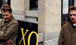 Jeff_Wall_Man_in_Street