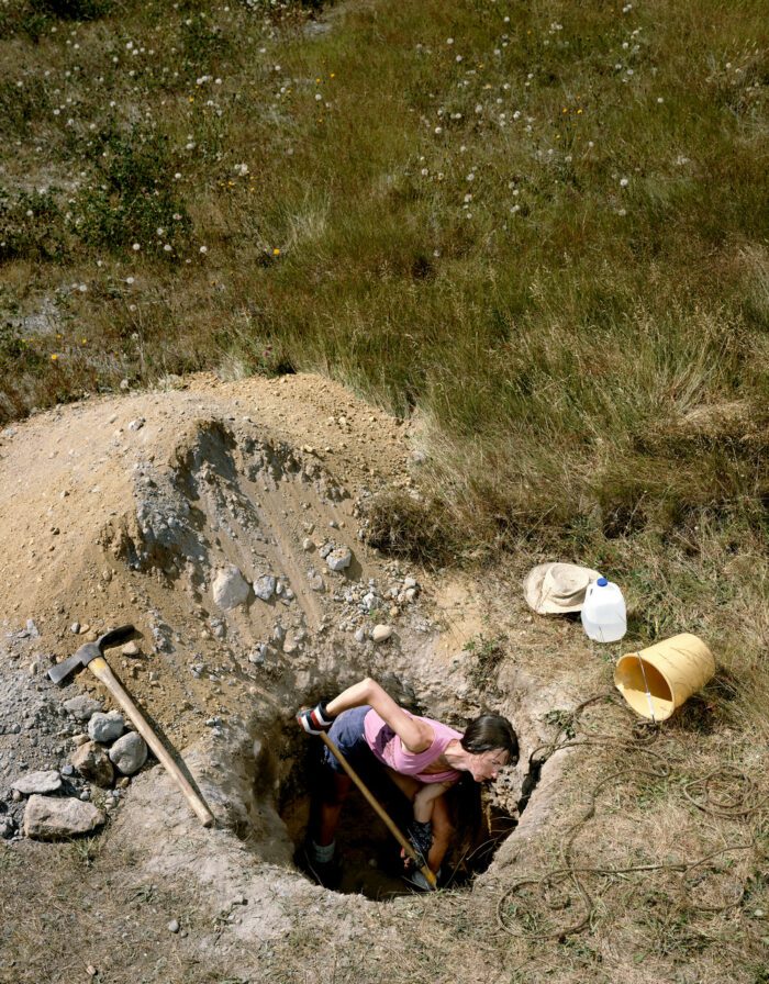 Jeff Wall, The Well, 1989, transparency in lightbox, 228,92 x 177,8 cm, ©: Jeff Wall, Courtesy: Glenstone Museum