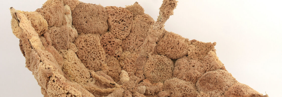 Wolfgang Paalen, Articulated Cloud (Le Nuage articulé), 1937/2023, Assemblage with umbrella and natural sponges, 105 x 85 x 85 cm, edition 1/3