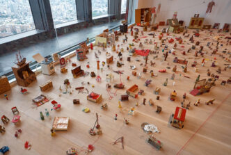 Installation view of Chiharu Shiota’s Connecting Small Memories (2019) in the exhibition Shiota Chiharu: The Soul Trembles, Mori Art Museum, Tokyo, 2019. Collection of the artist. © Chiharu Shiota / VG Bild-Kunst, Bonn / CARCC Ottawa 2026. Photo Sunhi Mang. Photo courtesy Mori Art Museum, Tokyo