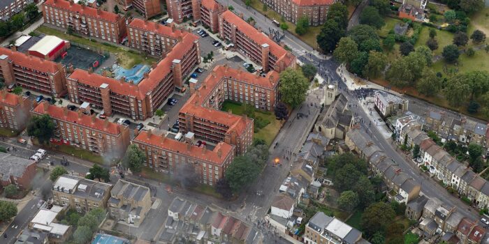 Stan Douglas, London, 9 August 2011, (Pembury Estate) 2017, From the « 2011 ≠ 1848 » series, 2017-2021, Digital chromogenic print mounted on Dibond aluminium